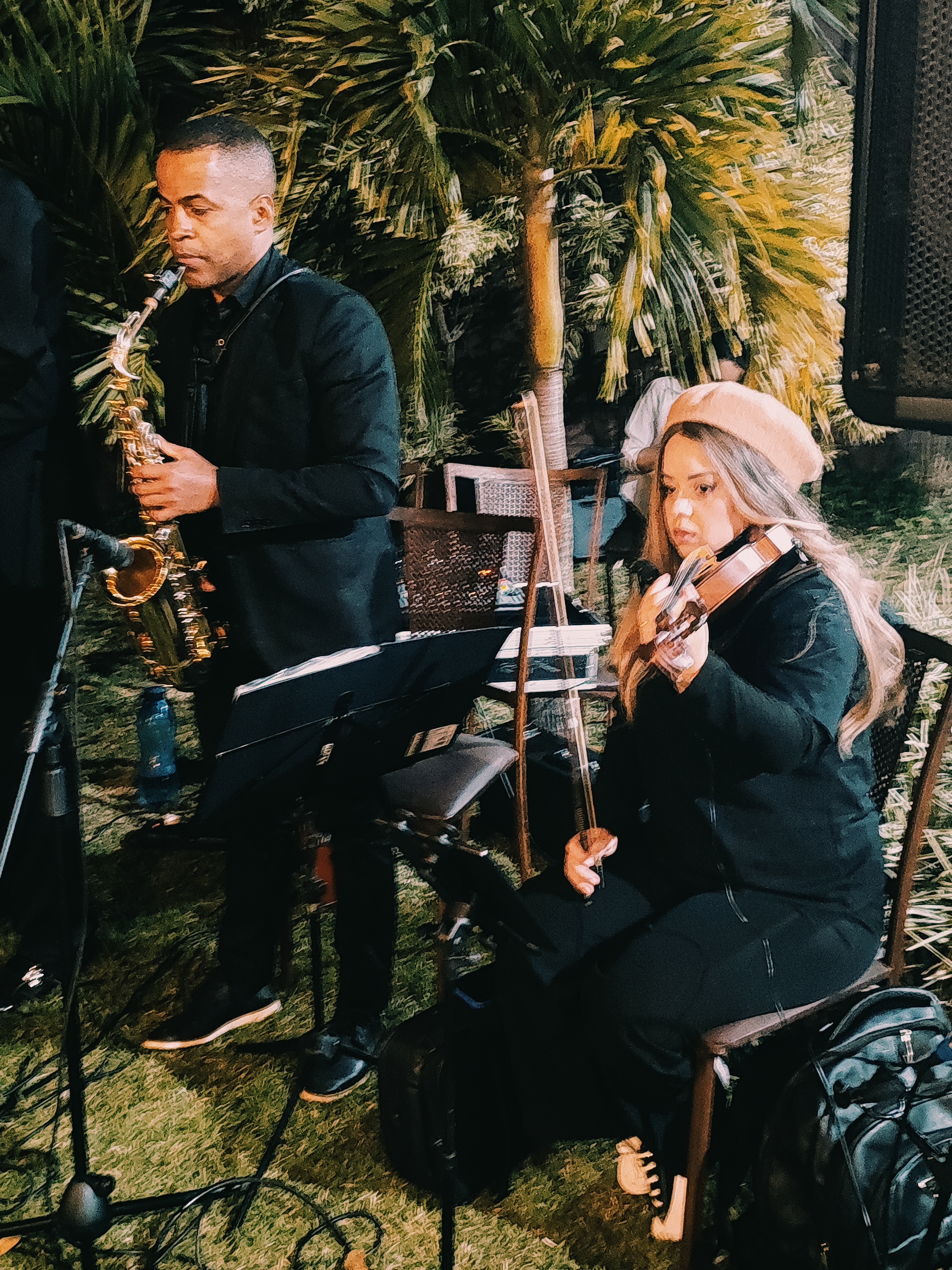 Apresentação com saxofone e violino - Grupo Sonorus